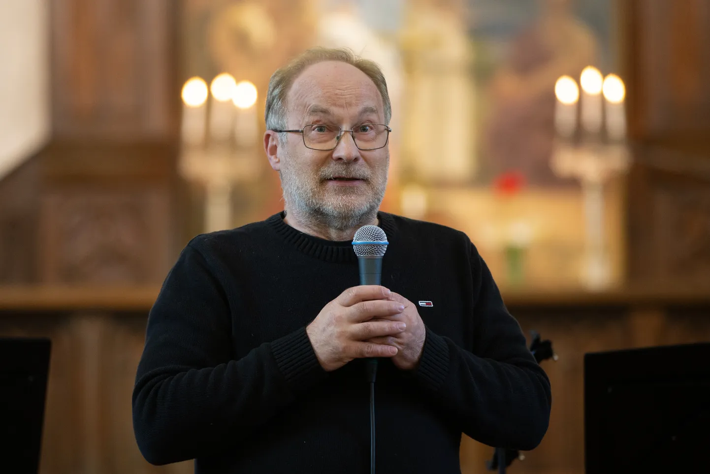 Валло Реймаа сказал, что поскольку с интересом следил за ходом в дел Люганузеской школе и деятельностью местной общины, то почувствовал бы теперь угрызения совести, если бы отказался от сделанного попечительским советом предложения стать исполняющим обязанности директора школы.