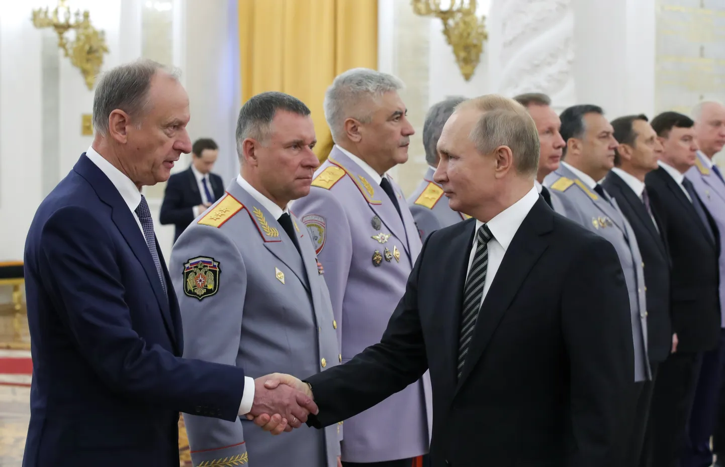 Vene president Vladimir Putin kolmapäeval Kremlis kohtumisel kõrgete sõjaväelaste ja riigiametnikega.
