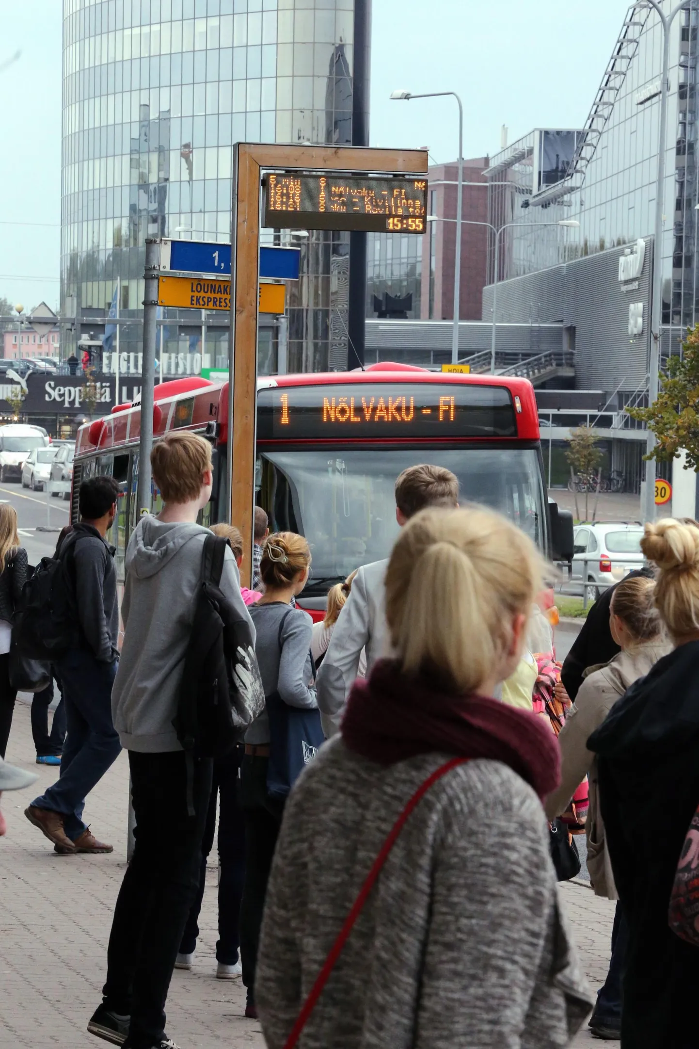 Bussitablood paigaldati kuue aasta eest.