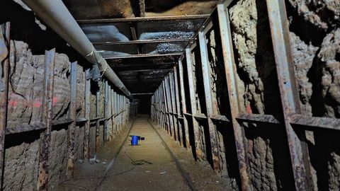 USA avastas Mehhiko piiril hiiglasliku narkotunneli
