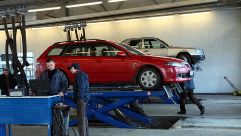 В CSDD сообщили об изменениях в работе станций техосмотра в пасхальные выходные