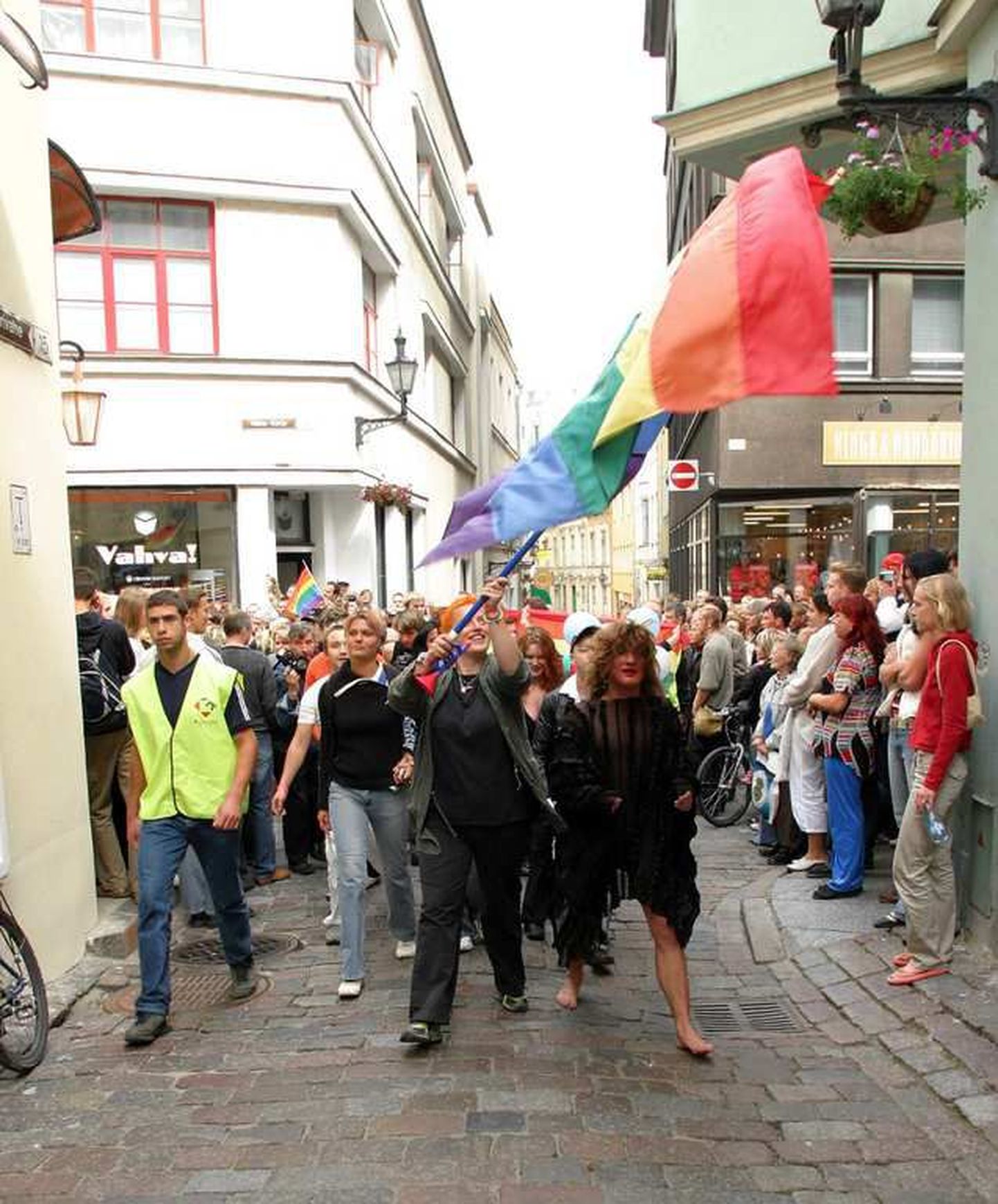 Парад секс-меньшинств в 2004 году.