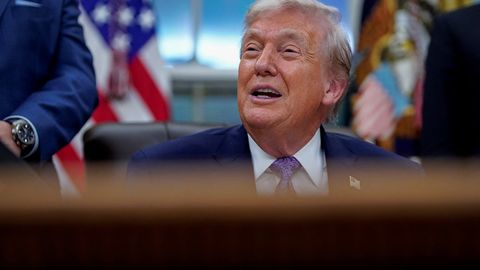 Irānas prezidents lūdzis uguns pārtraukšanu, apgalvo Tramps