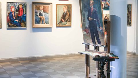 GALERII ⟩ Ilmar Malini looming avaneb Pallase galerii kolmel korrusel täies mängulises ilus