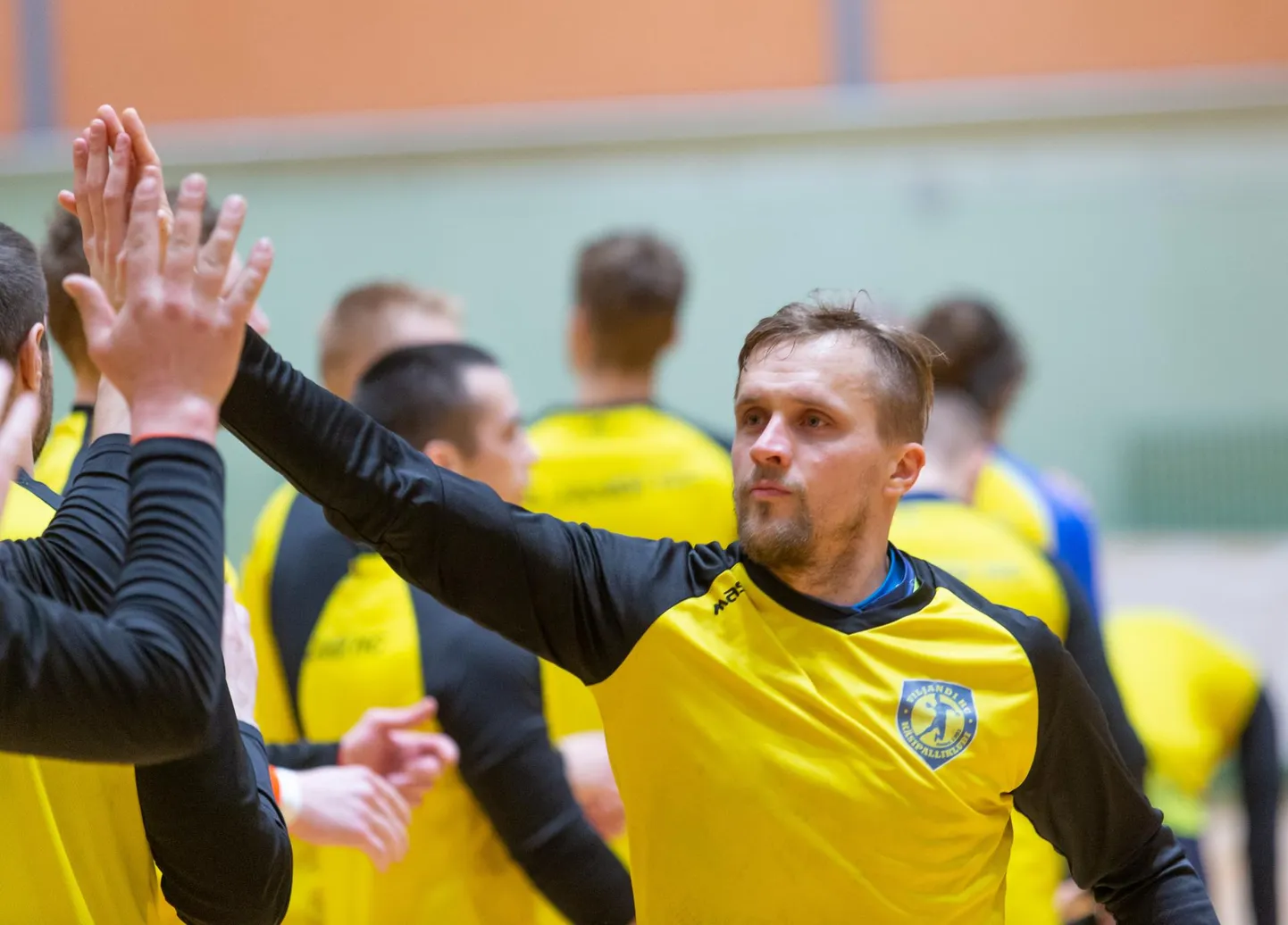 Sel hooajal lööb Viljandi HC kasvandik Ott Varik meeskonnakaaslastele plaksu Islandil, kus ta sõlmis lepingu kõrgliiga klubiga KA Akureyri.