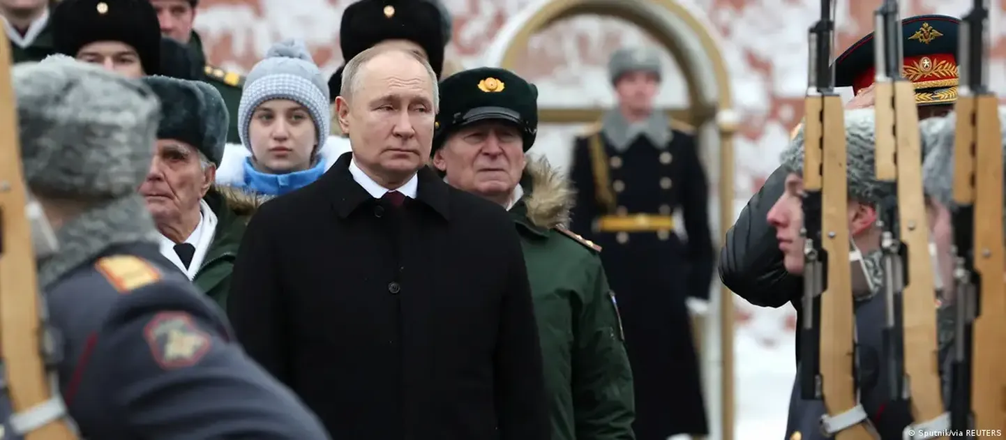 Владимир Путин на Красной площади 23 февраля