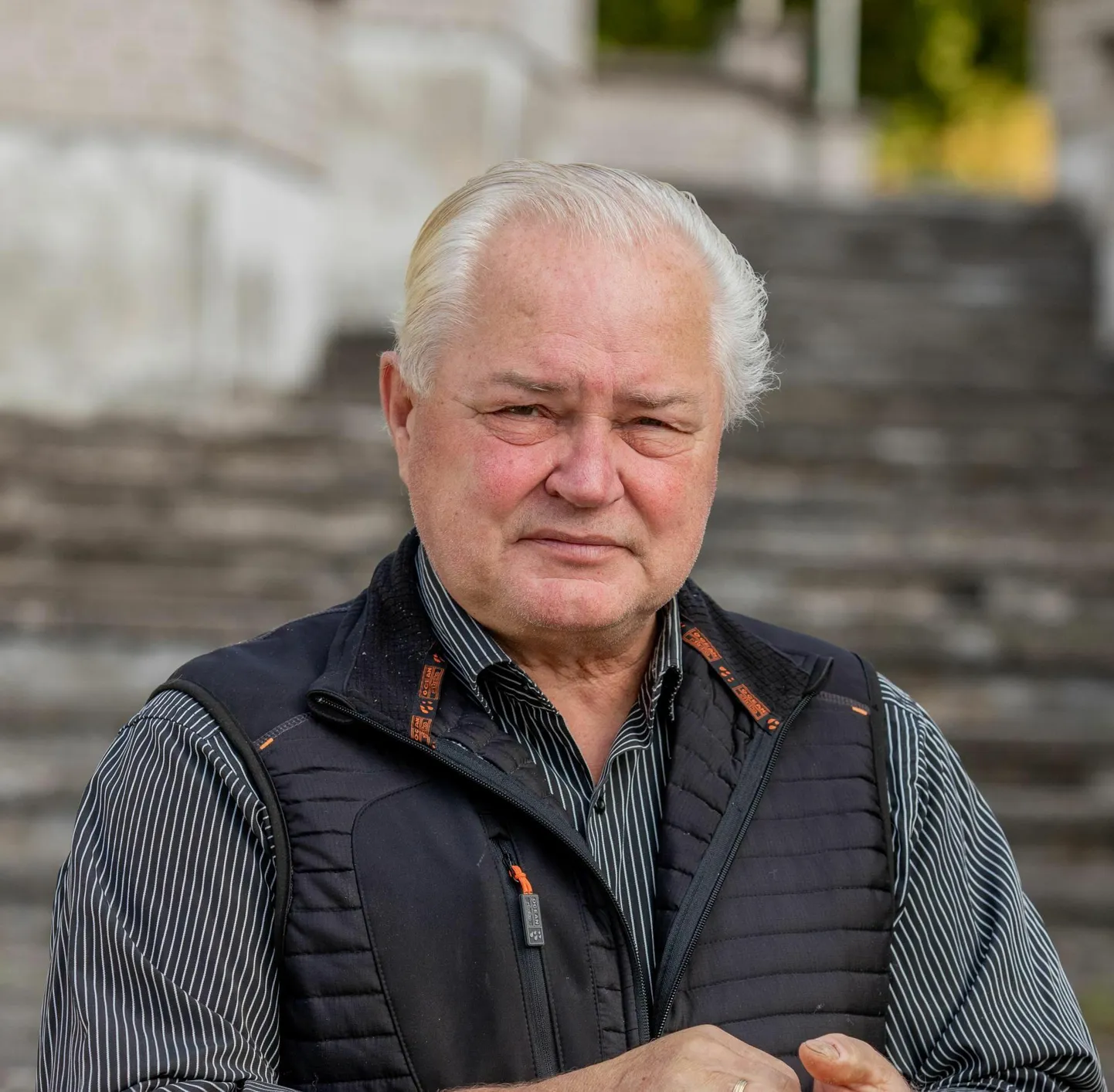 Endine riigkohtunik Rait Maruste leiab, et presidendil puudub pädevus teha valikuid, keda ta võimuesindajatest riikliku tähtpäeva tähistamisele kutsub või kutsumata jätab.