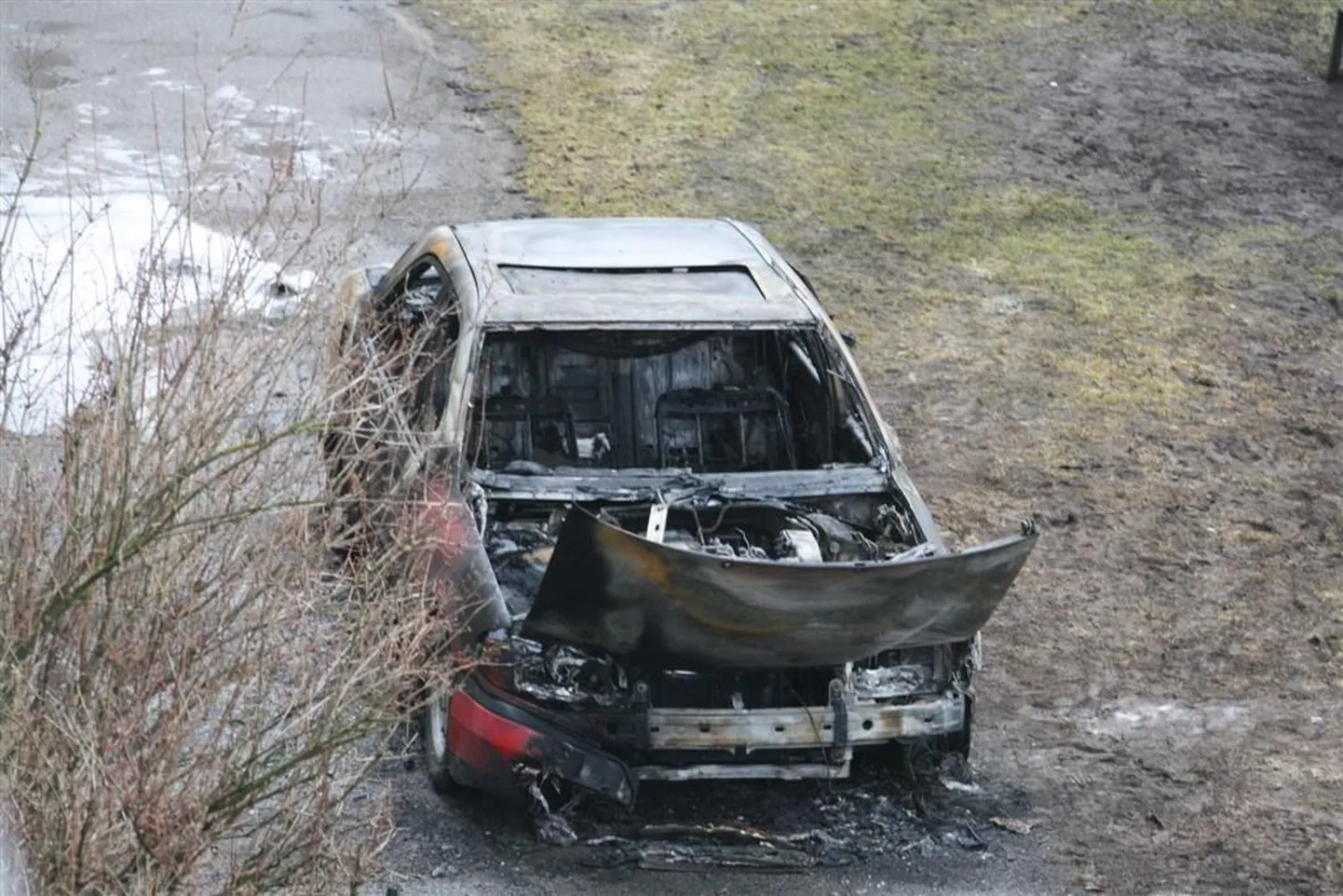 Põlenud auto Kiviõlis