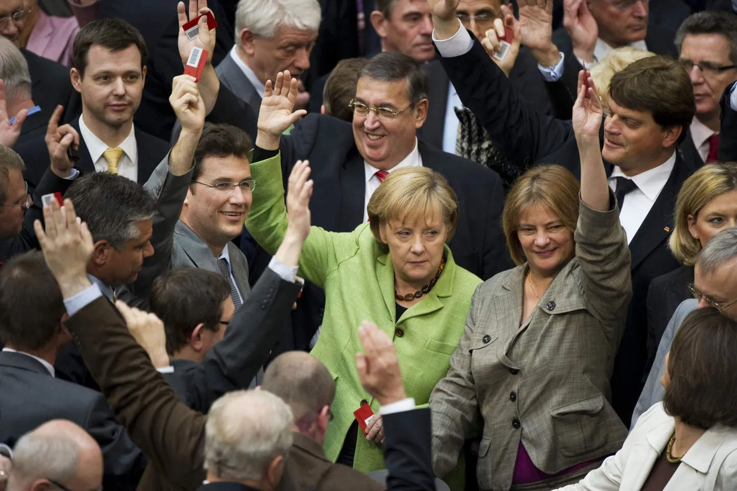 Saksamaa liidukantsler Angela Merkel ja tema toetajad rõõmustasid parlamendi otsuse üle.