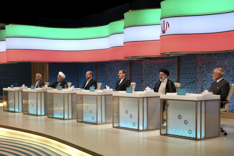 Iraani presidendikandidaadid telesaates vasakult paremale: Mostafa Mirsalim, Ebrahim Raisi, Eshagh Jahangiri, Mohammad Bagher Ghalibaf, Hassan Rouhani ja Mostafa Hashemitaba. / Scanpix