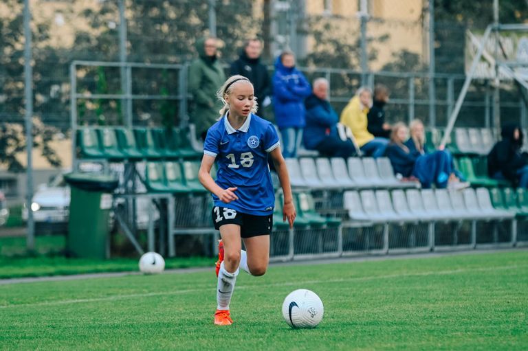 Egle-Eliise Kurg on Eesti U15 ja U17 noortekoondisi esindanud 12 korral ja löönud ühe värava.