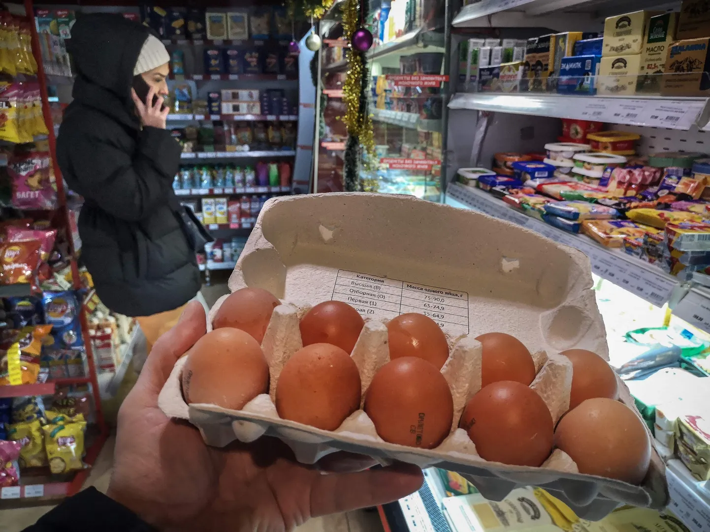 Куриные яйца в российском магазине.