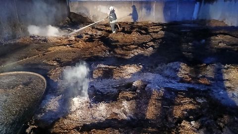 Muuga külas süttis põhusilo