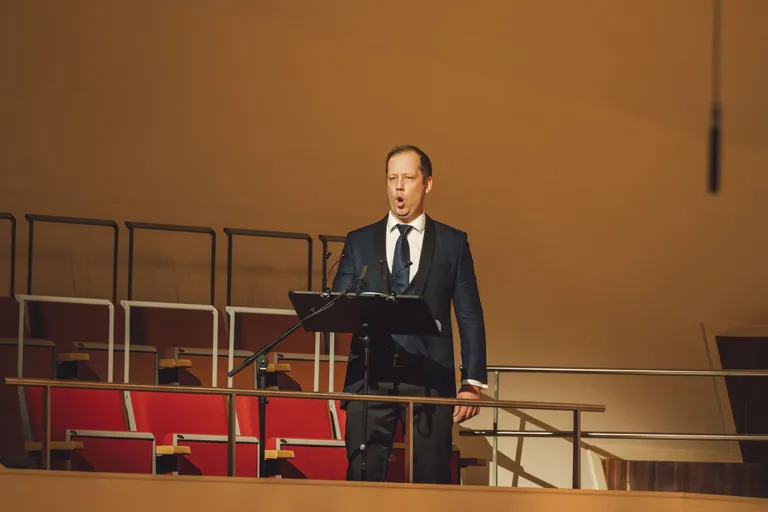 Baritons Rihards Millers.