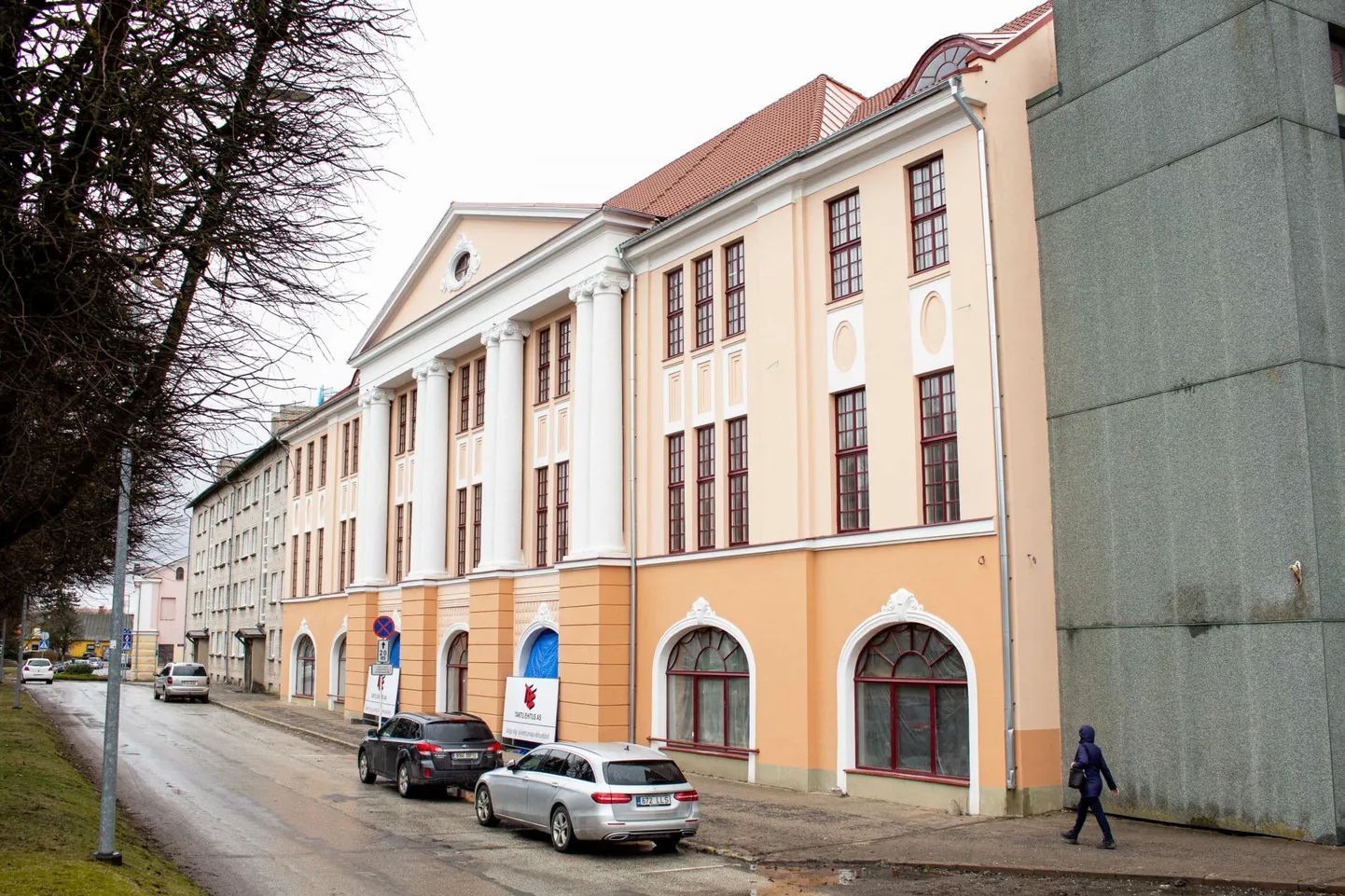 Valga tulevane riigimaja asub kesklinnas aadressil Kesk 12. Aastaid tegutses seal maavalitsus.