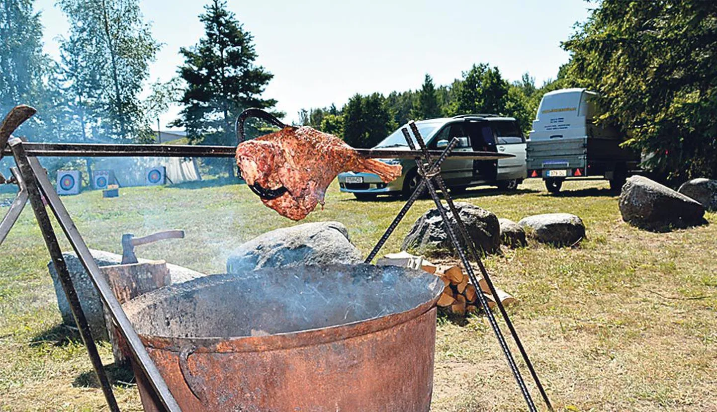 Eelmise aasta “Lamba vestil” said huvilised maitsta küpsetatud lambakintsu.