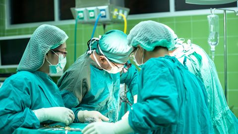 Anekdoot: naeratus pärast operatsiooni