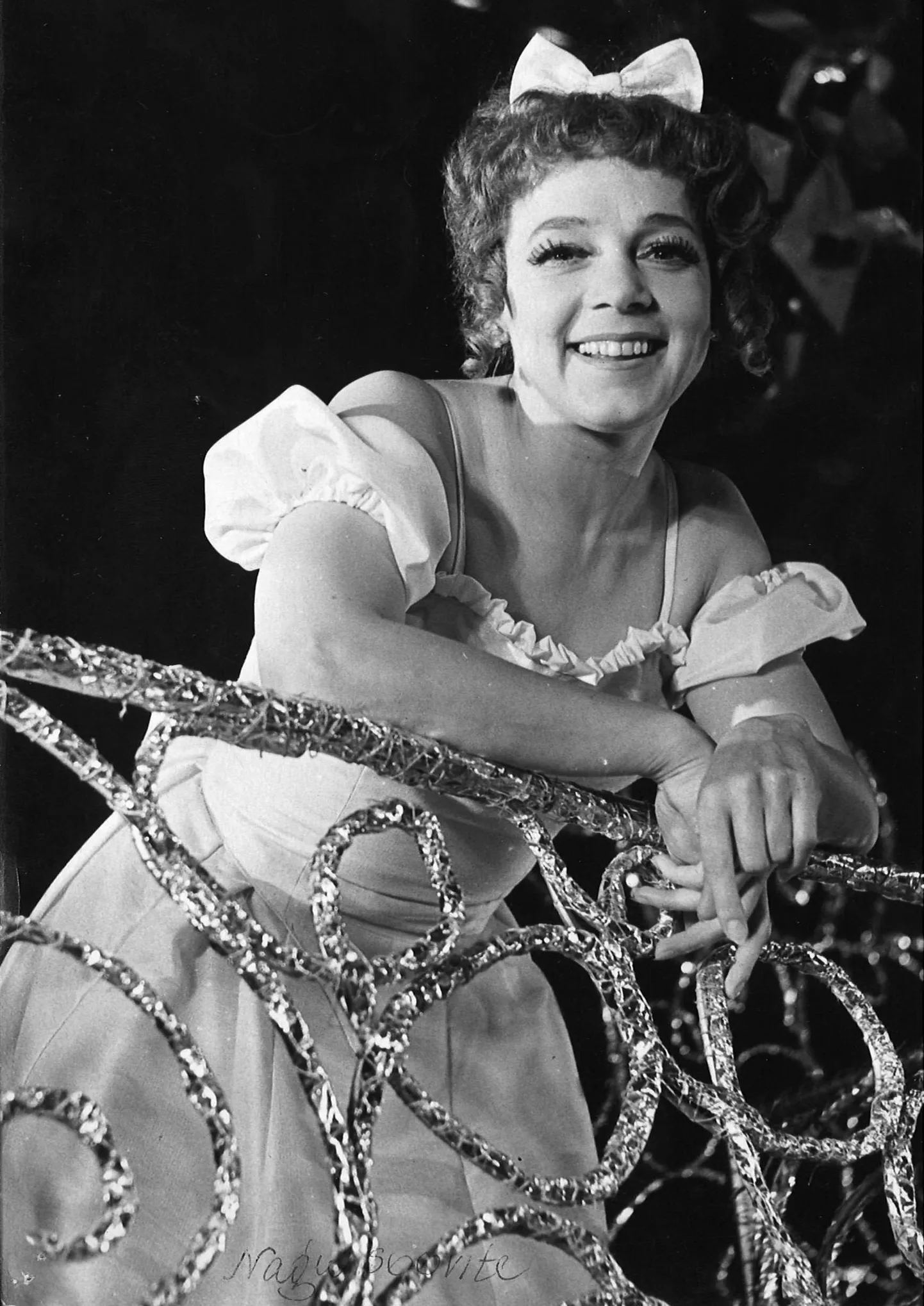 Eha Kard Mariana Endla teatri (toonase Pärnu draamateatri) lavastuses "Nagu soovite" (pildistatud 1969).