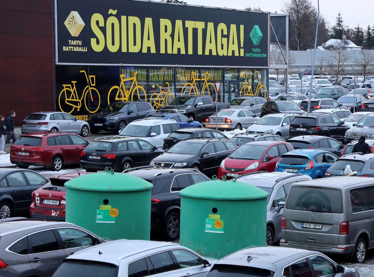 Lõunakeskuse parkla.