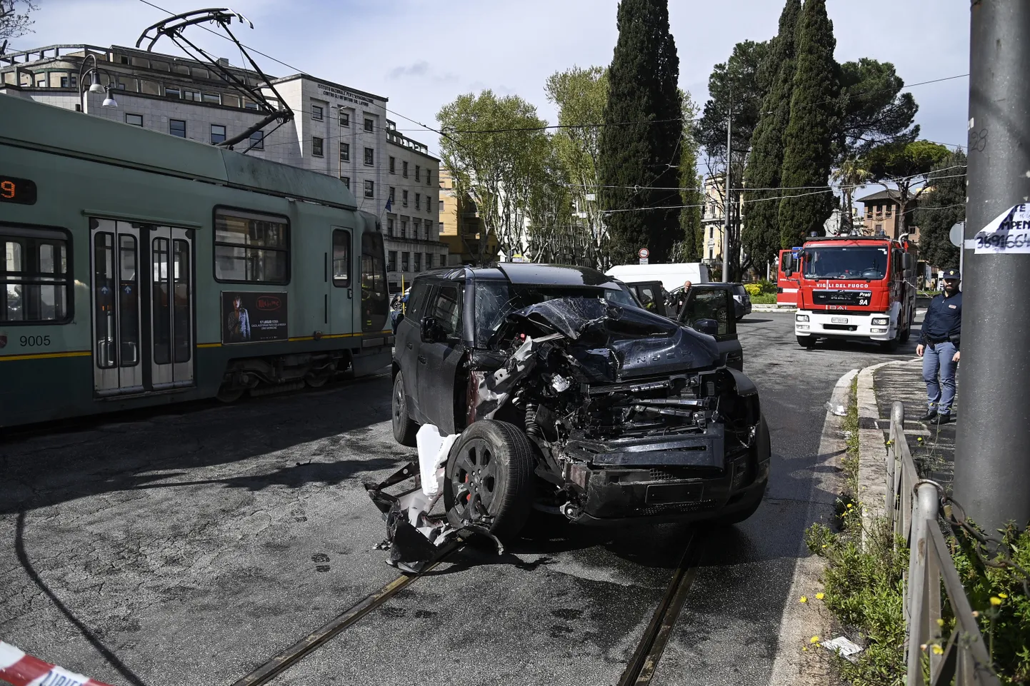 Ciro Immobile auto, Land Rover Defender sai kõva hoobi.