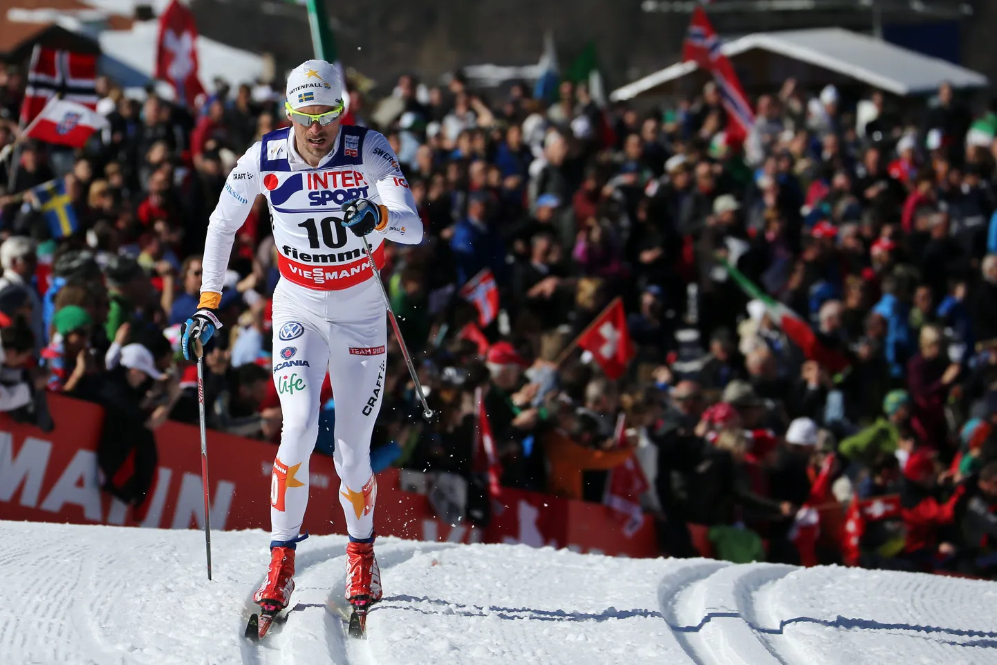 Johan Olsson tegi 50 km sõidus võimsa sõidu ja võitis MM-tiitli.