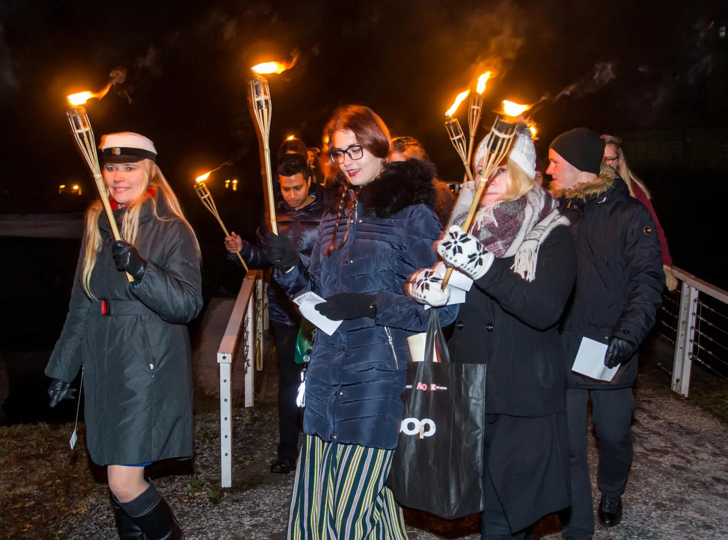 Haridussüsteem peaks rohkem pöörama näo oma ettevõtete suunas, et õpetajad saaksid teooria sidumisel äripraktikaga tekitada huvi meie firmade vastu. TÜ Pärnu kolleži tudengipäevade rongkäik.