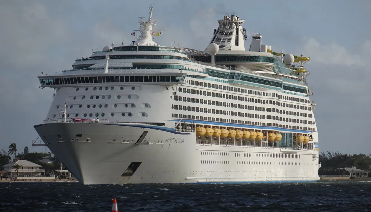 Ristluslaev Diamond Princess.