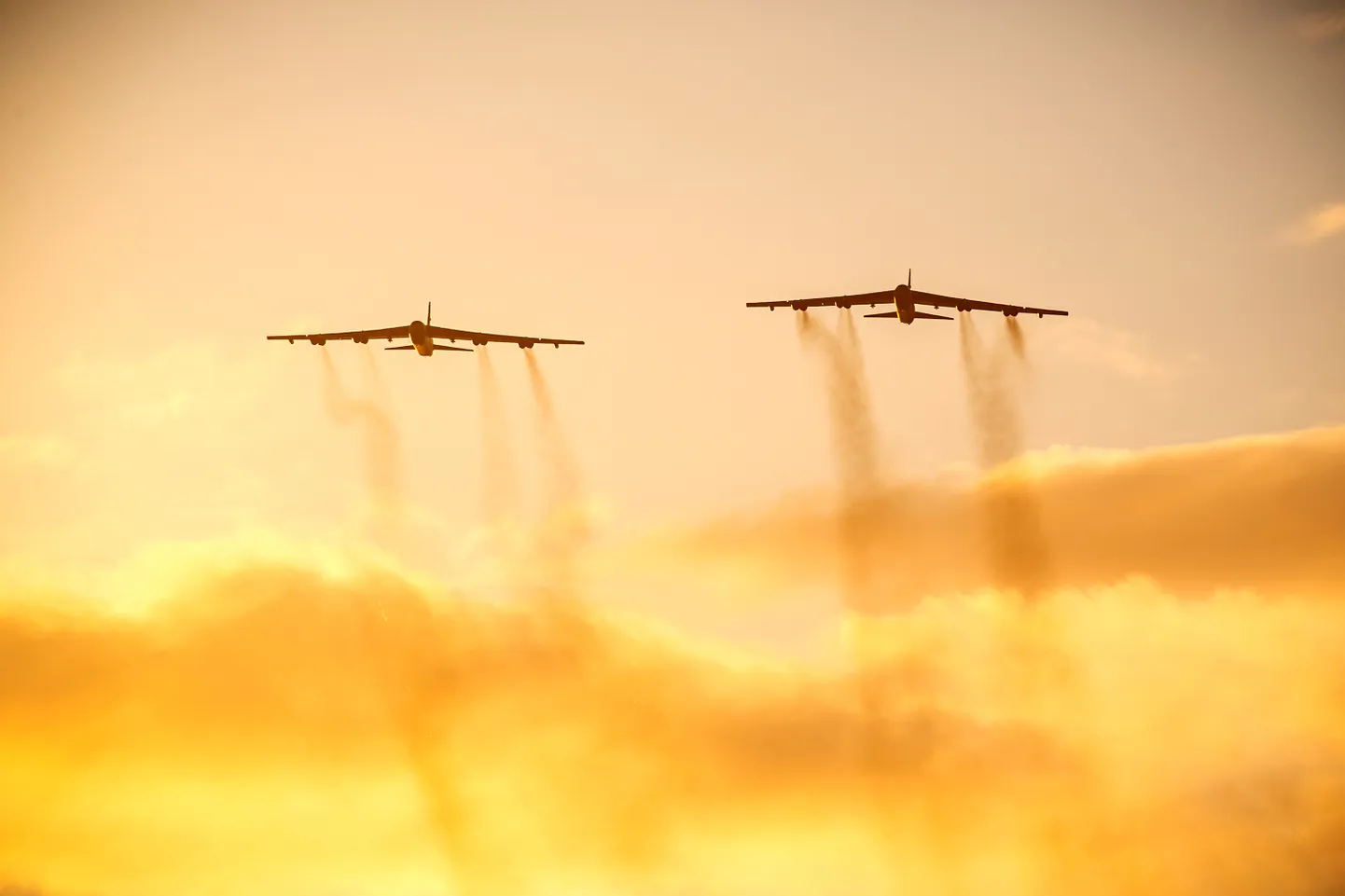 B-52 pommitajad.