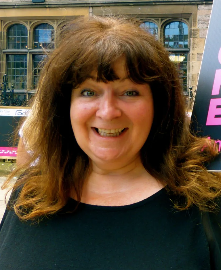 Koomik Janey Godley.
