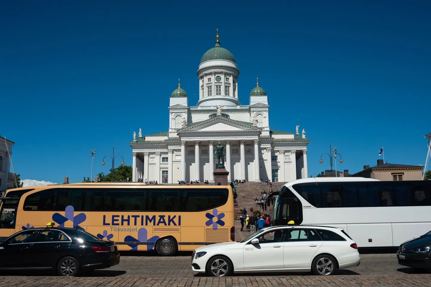 Helsingi liiklus.