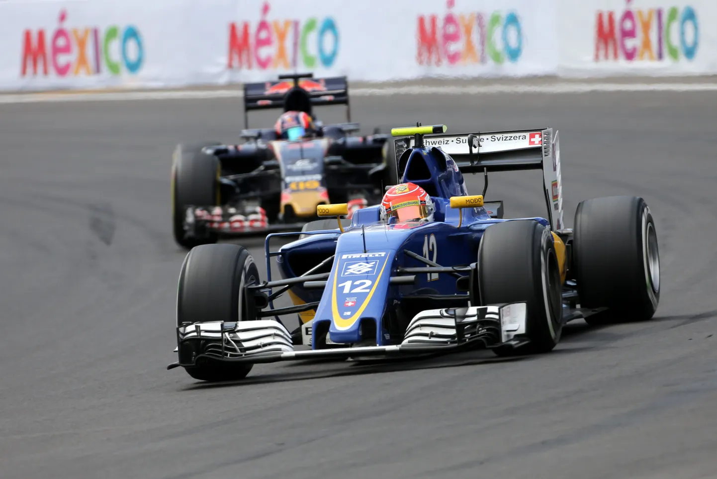 Sauberi sõitja Felipe Nasr.
