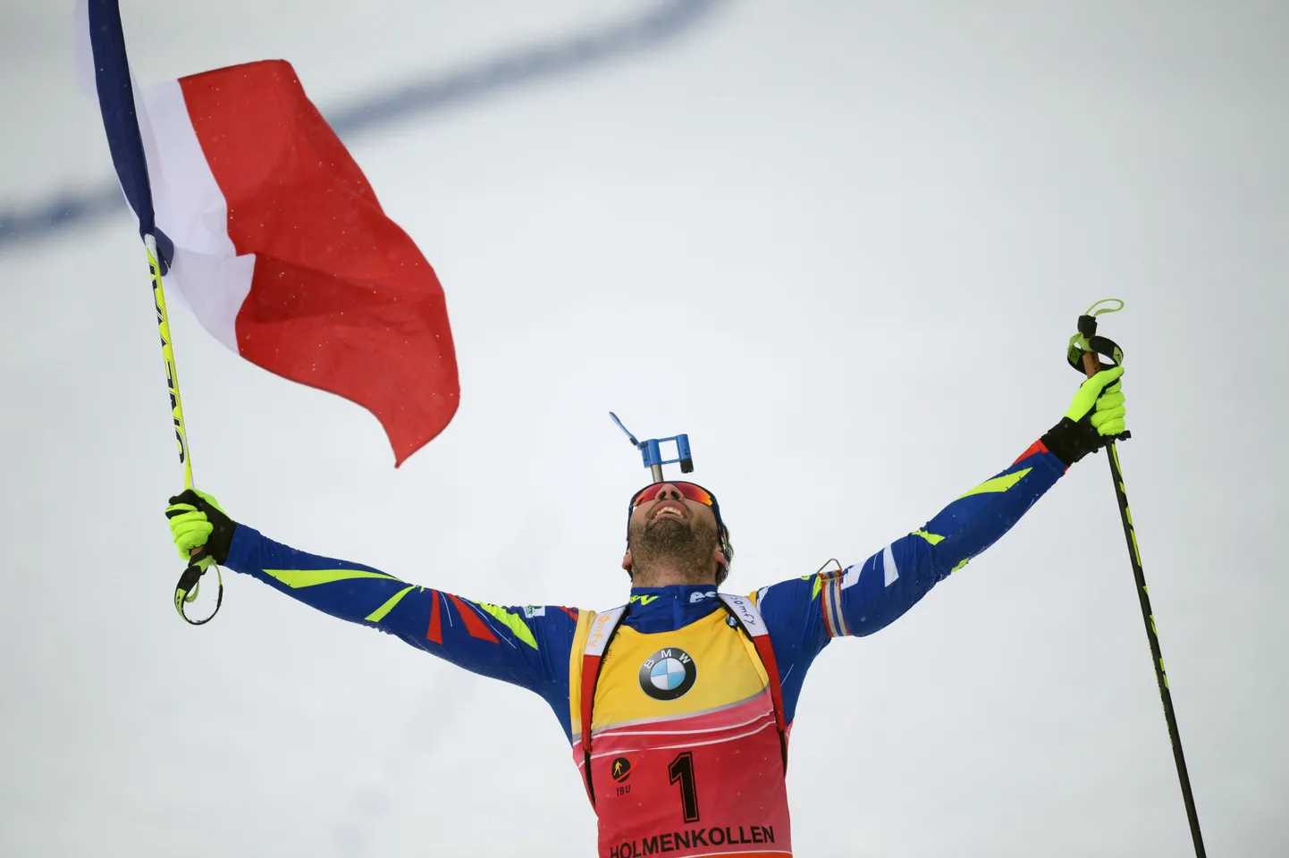 Martin Fourcade jälitussõidu finišis.