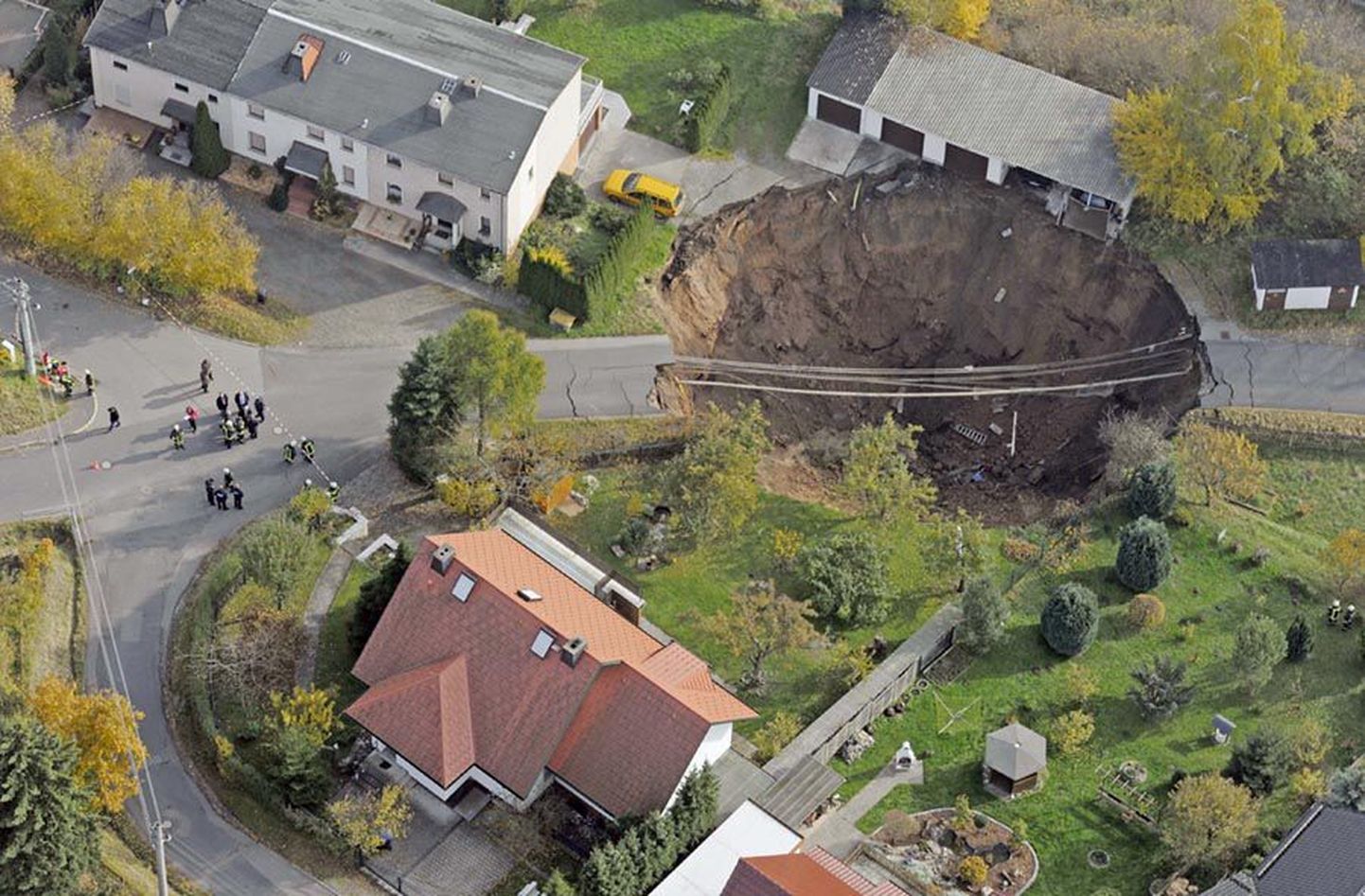 Saksamaa idaosas asuvasse Schmalkaldeni linna tekkis üleeile auk.