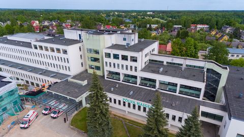Больницы юга Эстонии вынуждены снова открывать Covid-отделения