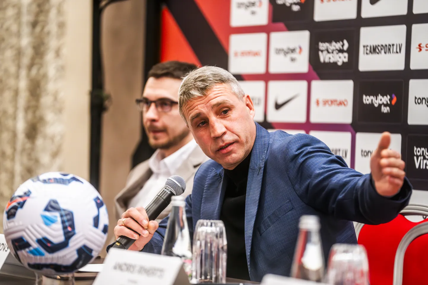 Futbola treneris Viktors Dobrecovs