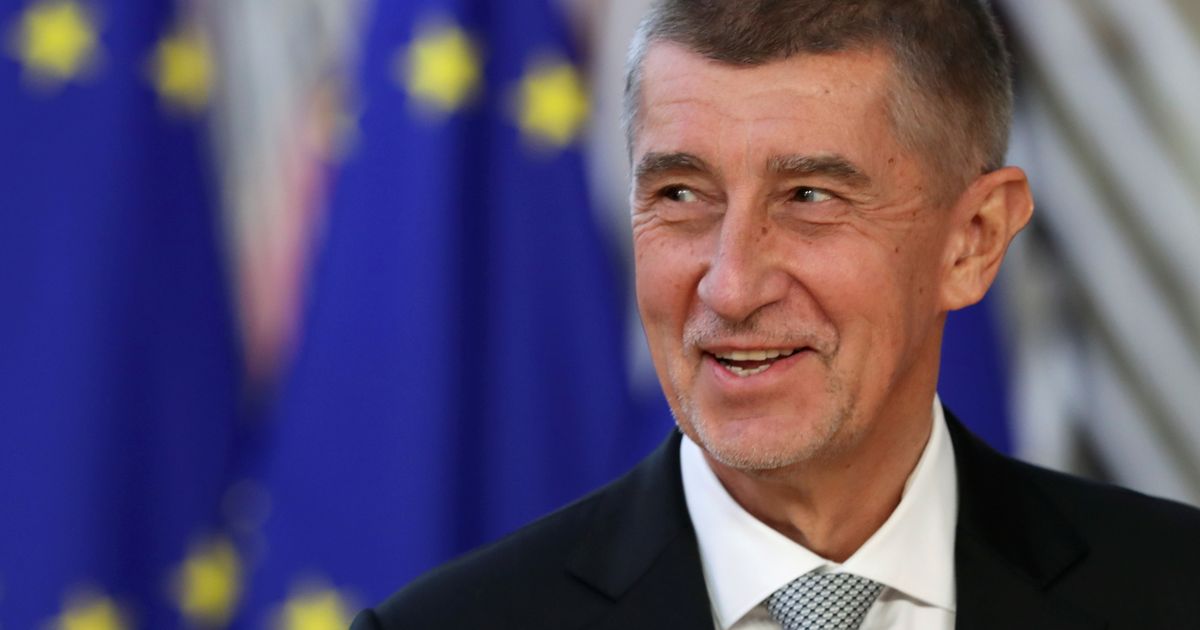 Pettuses kahtlustatud Tšehhi peaminister ei kavatse tagasi astuda