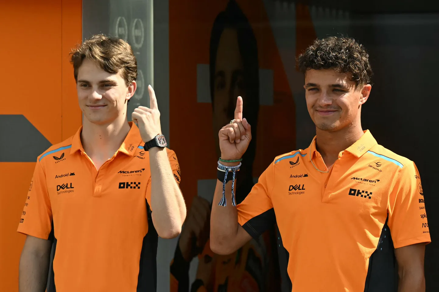 Oscar Piastri (vasakul) ja Lando Norris (paremal).