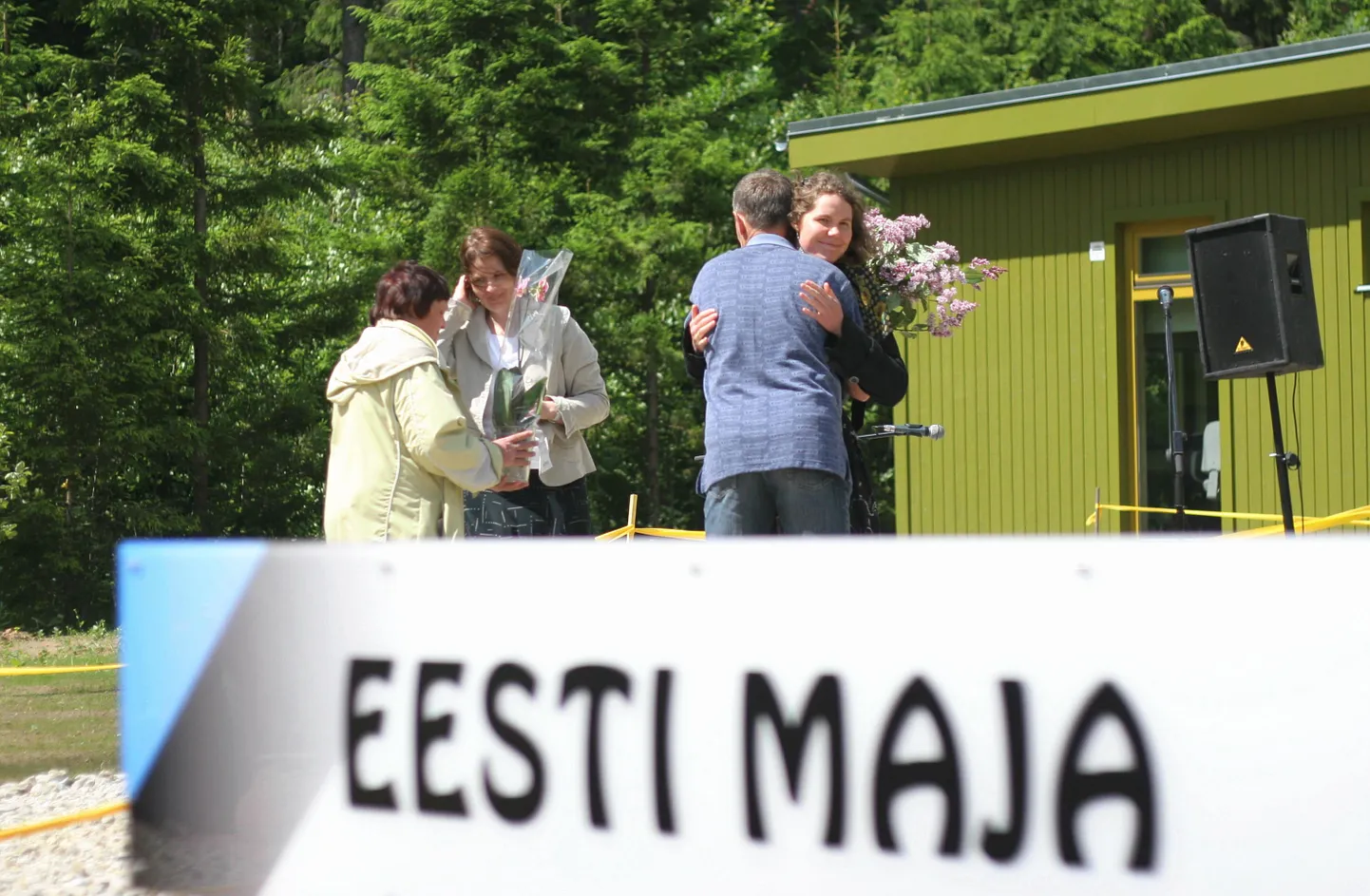Maarja Külas Põlvamaal avas uksed Eesti maja ehk esimene maja, mis on ehitatud Eestist kogutud annetuste eest.