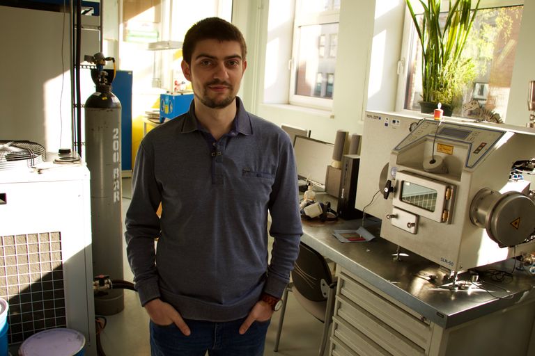 Ярослав Головенько в лаборатории 3D-печати в Таллиннском техничческом университете.