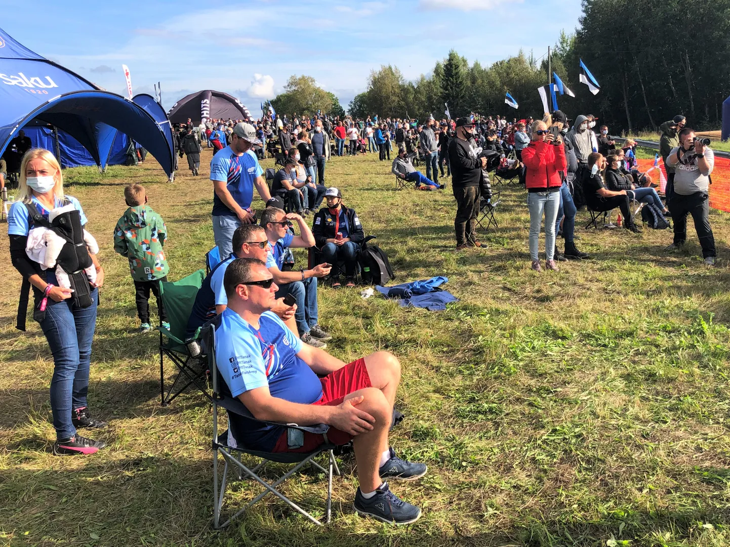 WRC ralli pealtvaatajad Otepää kiiruskatsel.