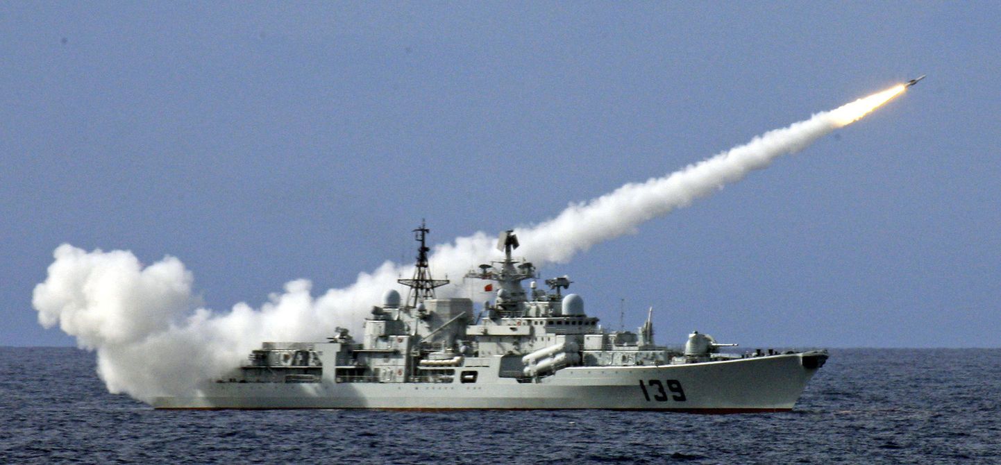 Hiina mereväe alus Lõuna-Hiina merel.