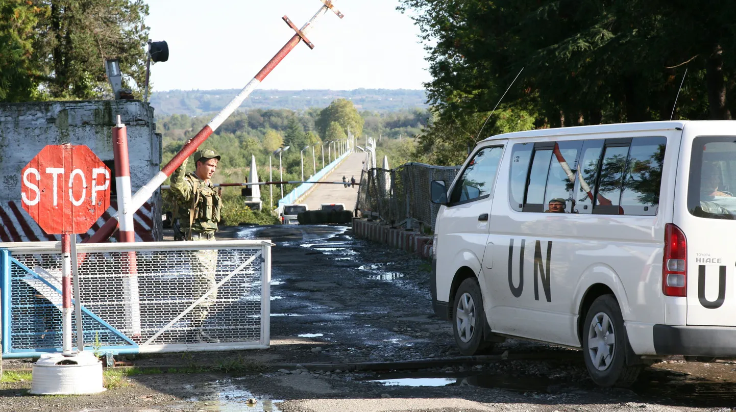 ÜRO sõiduk Gruusia-Abhaasia piiril.
