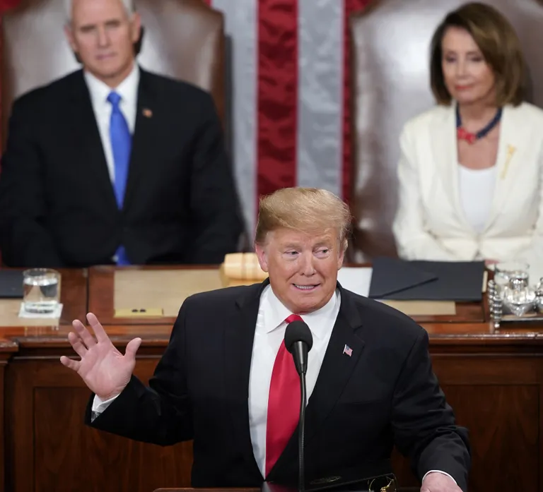 Asepresident Mike Pence ja spiiker Nancy Pelosi kuulamas 5. veebruaril USA presidendi Donald Trumpi aastakõnet