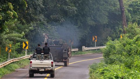 Taizemes un Kambodžas premjeri sarunās Malaizijā apspriedīs karadarbības izbeigšanu