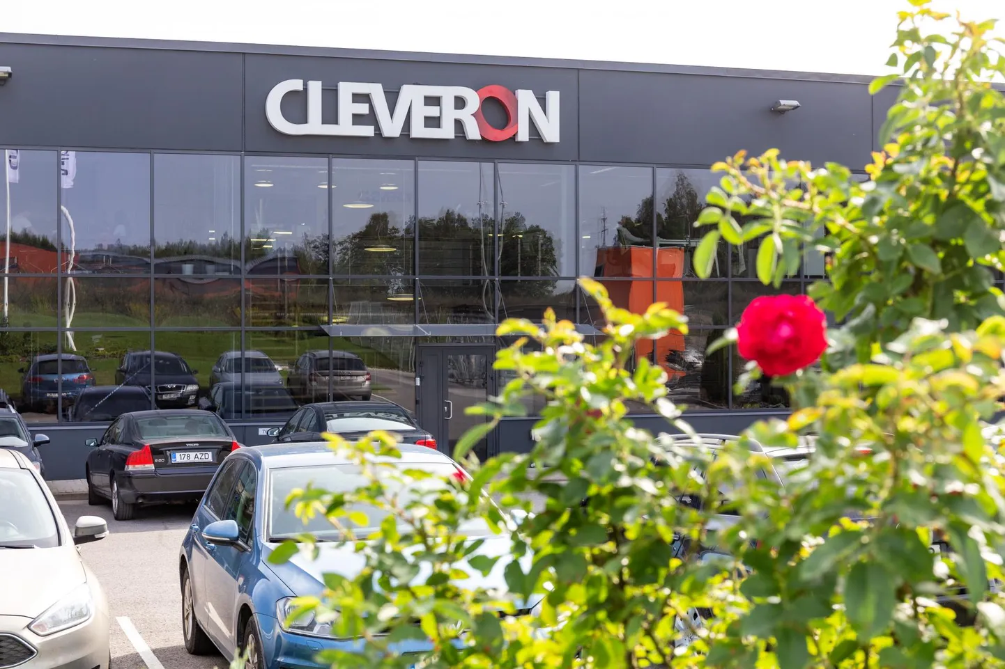 Cleveroni hiilgeaeg jääb 2018. ja 2019. aastasse, mil ettevõte teenis kahe aastaga ligi 20 miljonit eurot kasumit ning ehitas valmis suure tootmis- ja arenduskeskuse laenuraha vajamata. Koroonaviiruse levikuga kaasnenud piirangud viisid aga ettevõtte kahjumisse.