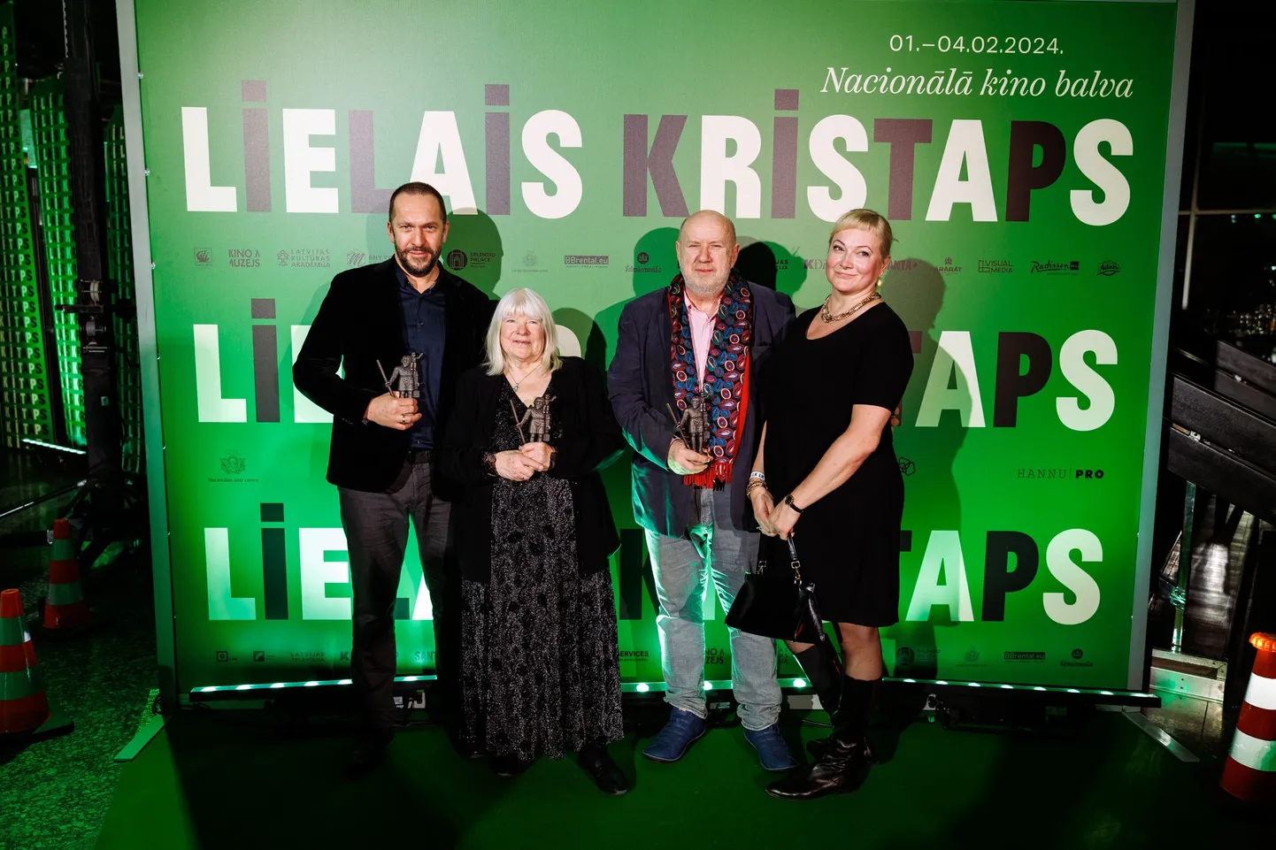 Studijas "Lokomotīve" producents Roberts Vinovskis, animācijas režisore Roze Stiebra, mākslinieks Aleksejs Naumovs un studijas "Lokomotīve" mārketinga vadītāja Liene Vinovska.