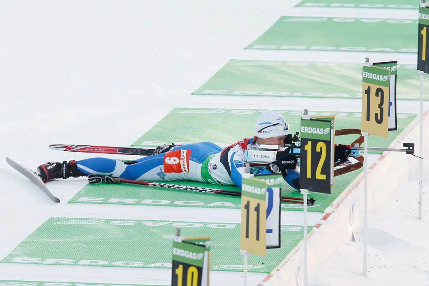 Naiste 15 km tavadistantsil mõlemas lamades tiirus ühel lasul eksinud Eveli Saue sõitis välja karjääri parima tulemuse, saades 12. koha.