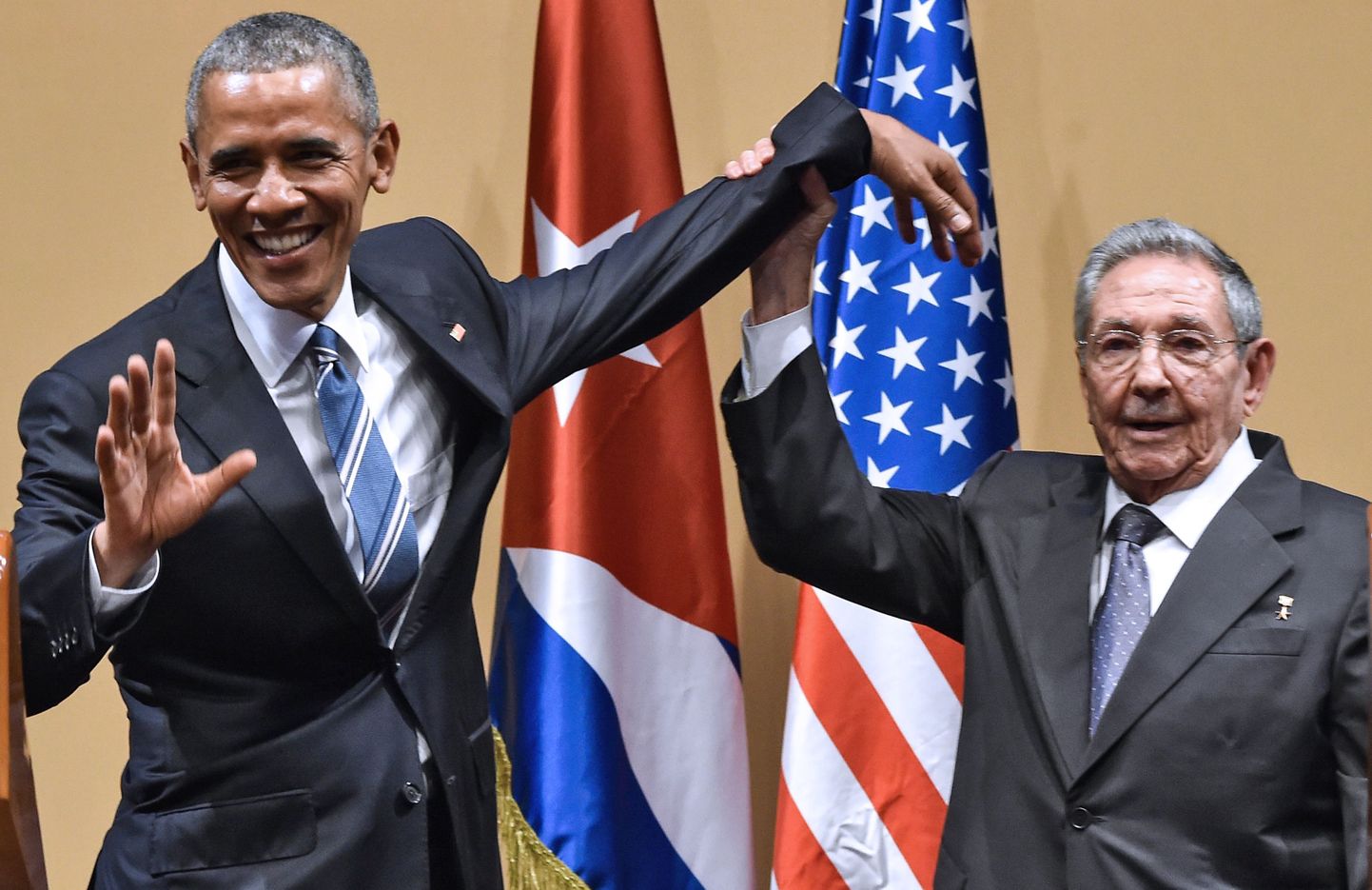USA president Barack Obama ja Kuuba riigipea Raúl Castro 2016. aasta 21. märtsil Havannas.