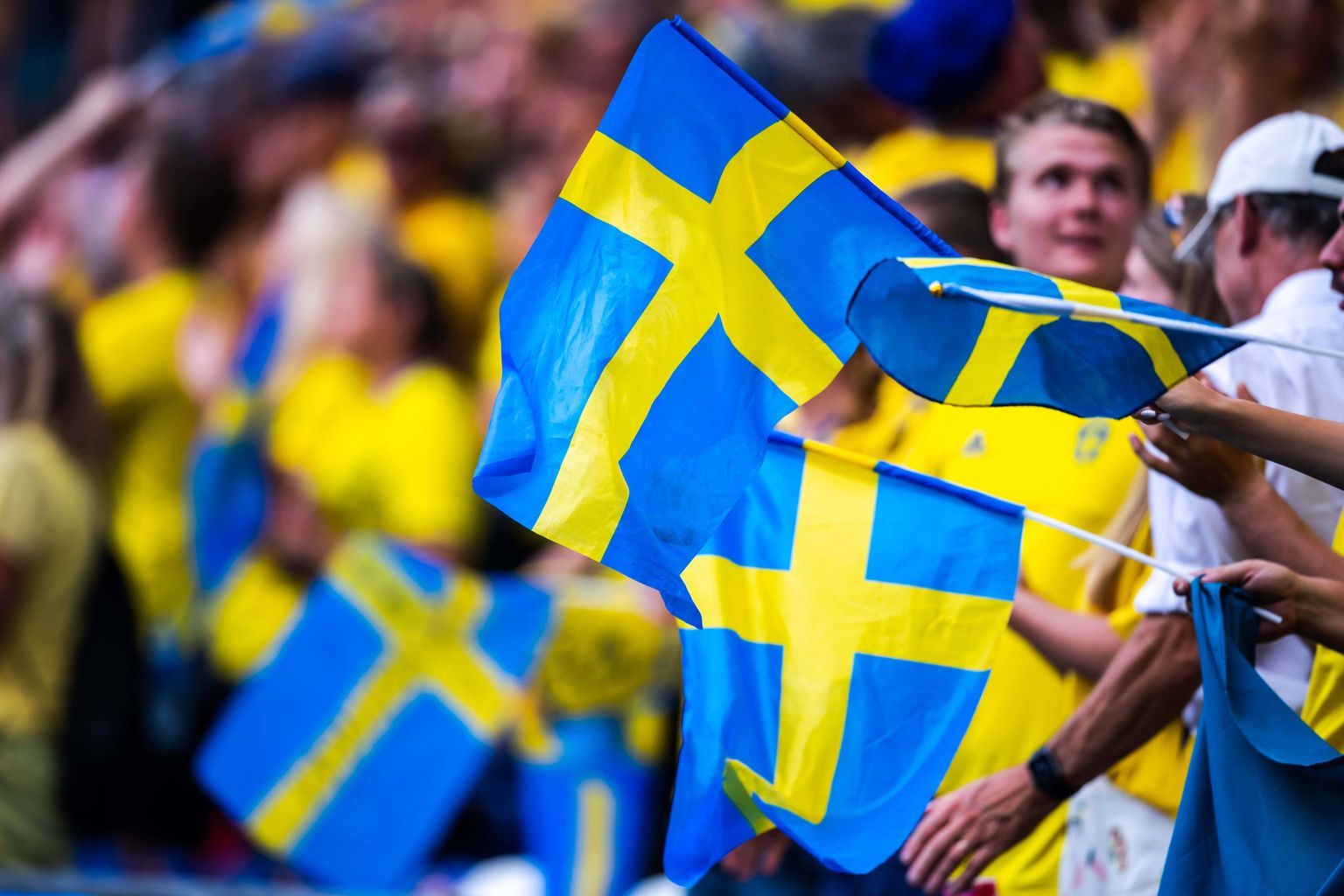 Rootsi lipud jalgpallivõistlusel