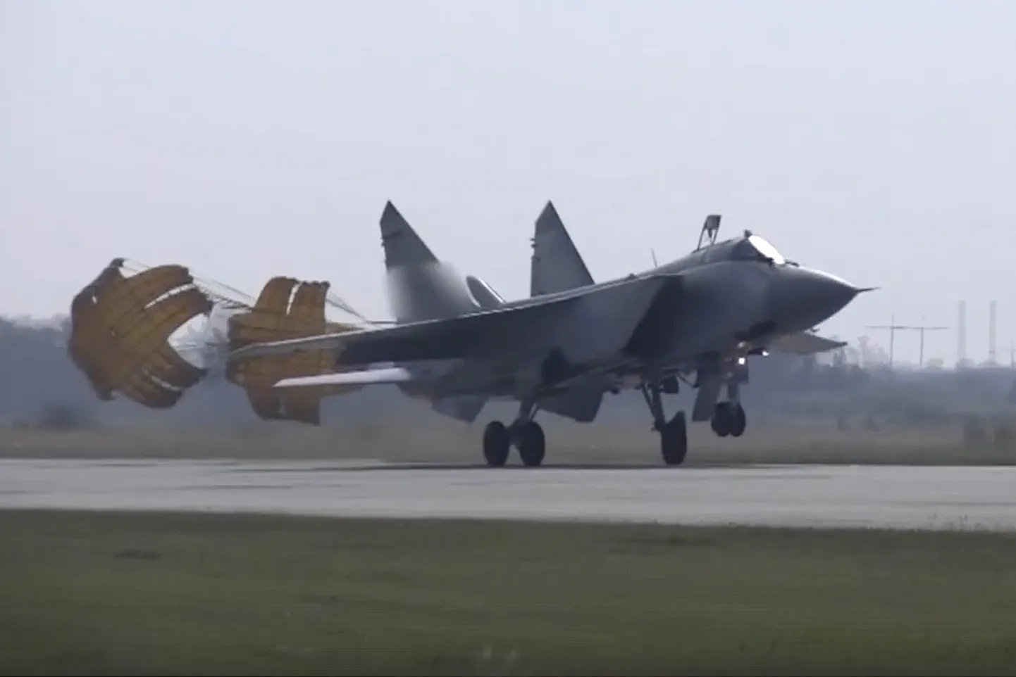 Боевые самолеты России.